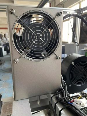 Máquina de espuma de tazas de papel de alta velocidad 120-150pcs/min para pequeñas empresas Tamaño externo 2340mm*1435mm*1800mm Tensión 380V 50HZ