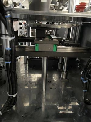 Tipo de procesamiento de papel plegable máquina de moldeado de tazas de papel de alta velocidad totalmente automática con barra de cobre de forma deshuesada