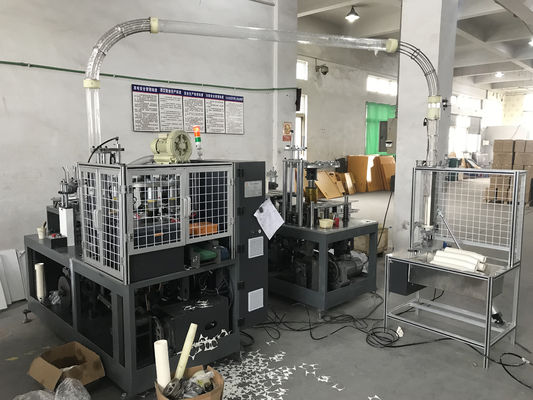 Máquina de fabricación de tazas de papel y placas totalmente automática con tamaño externo de 2130 mm * 1350 mm * 1900 mm