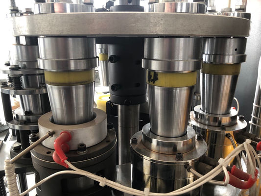 65-85 piezas/min Capacidad de papel desechable totalmente automático de la máquina de moldeado de tazas de bebida Fuente de gas 0,4-0,5m3/min para el mercado