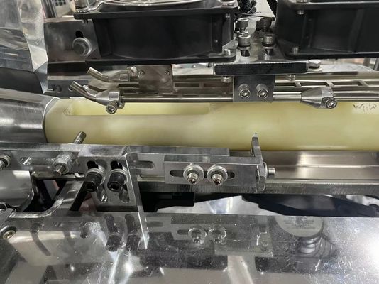 Máquina de fabricación de tazas de papel totalmente automática de 2-16 oz 70-90pcs/min Máquina de producción de tazas de café de papel de alta velocidad con diseño